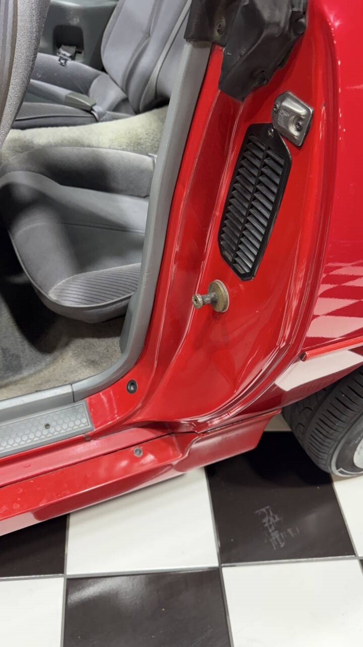 Chevrolet-Camaro-1986-Hatchback-31