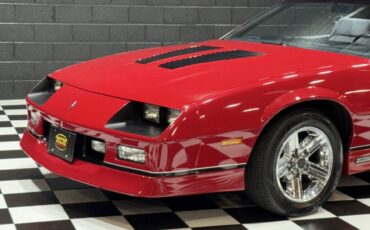 Chevrolet-Camaro-1986-Hatchback-6