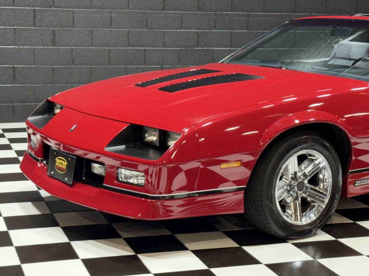 Chevrolet-Camaro-1986-Hatchback-6