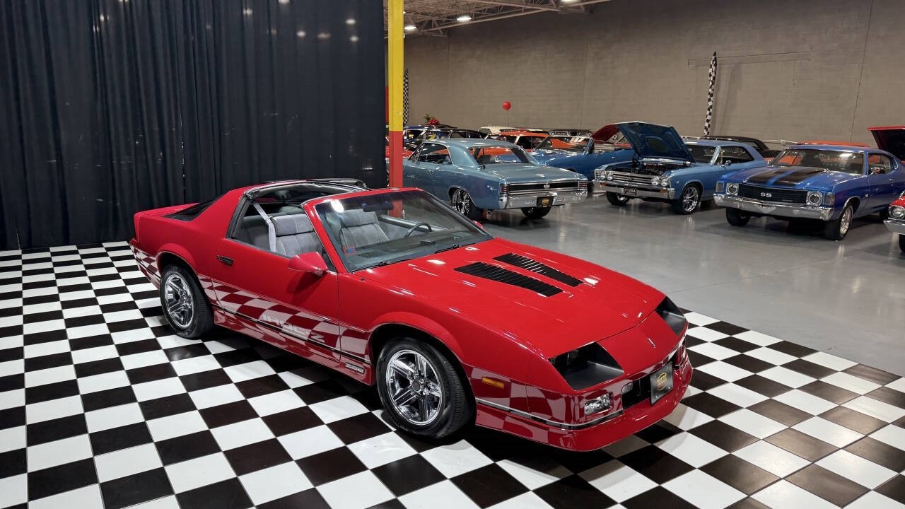 Chevrolet-Camaro-1986-Hatchback-9