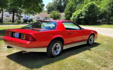 Chevrolet-Camaro-1986-Red-Red-2