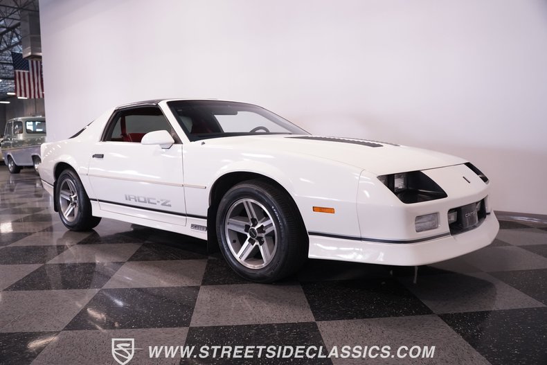 Chevrolet-Camaro-1986-White-Red-20