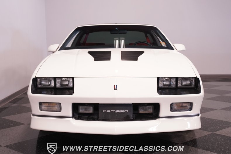 Chevrolet-Camaro-1986-White-Red-21