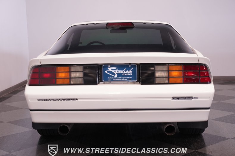 Chevrolet-Camaro-1986-White-Red-26