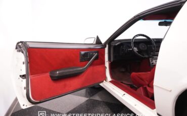 Chevrolet-Camaro-1986-White-Red-34