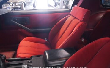 Chevrolet-Camaro-1986-White-Red-48