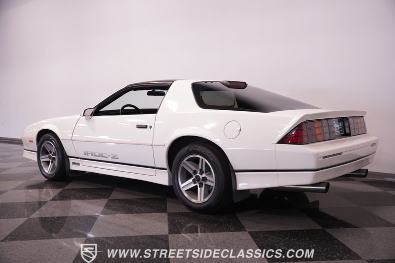 Chevrolet-Camaro-1986-White-Red-9