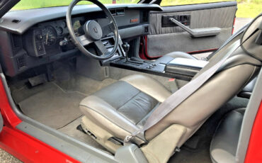 Chevrolet-Camaro-1987-Coupe-10
