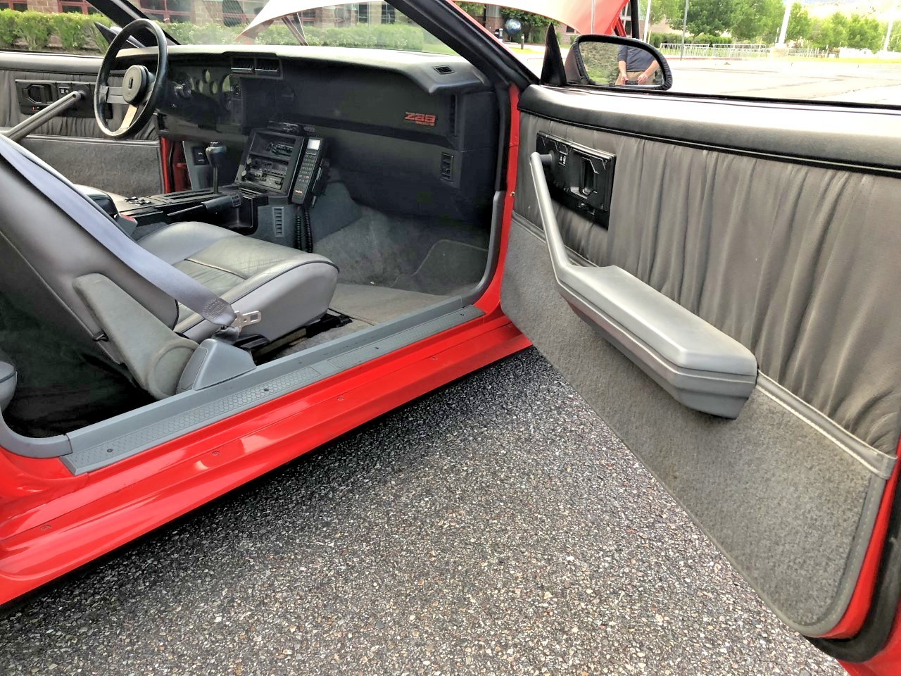 Chevrolet-Camaro-1987-Coupe-15