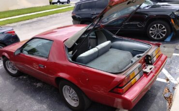 Chevrolet-Camaro-1987-Coupe-16