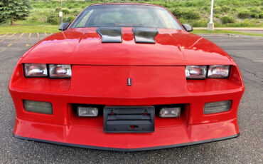 Chevrolet-Camaro-1987-Coupe-2