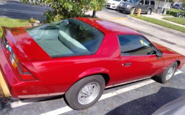 Chevrolet-Camaro-1987-Coupe-3