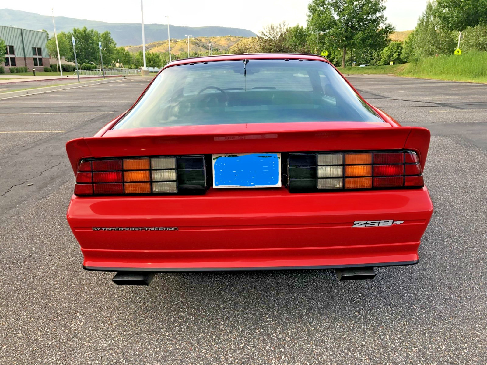 Chevrolet-Camaro-1987-Coupe-7
