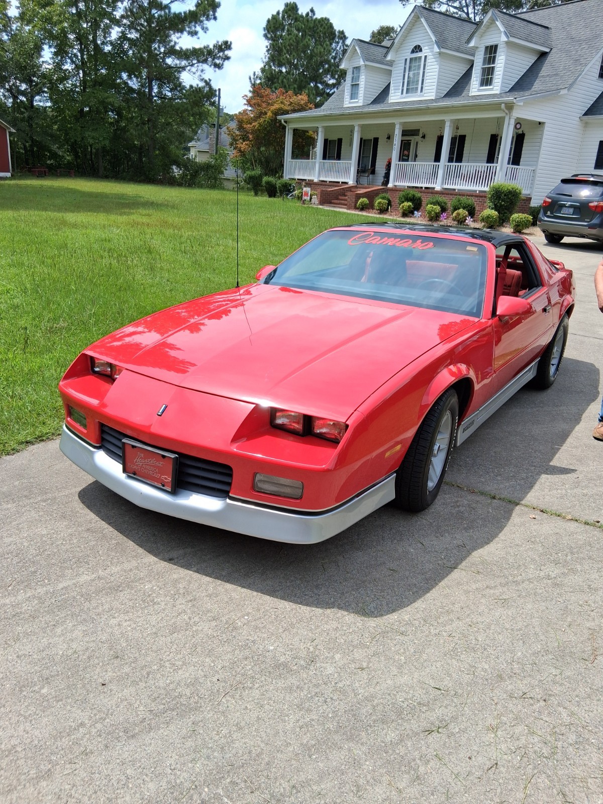Chevrolet-Camaro-1988-Coupe-1