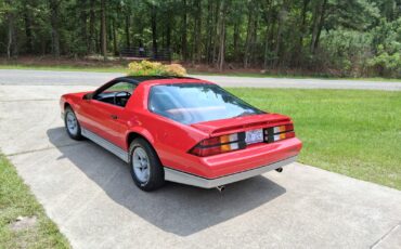 Chevrolet-Camaro-1988-Coupe-3