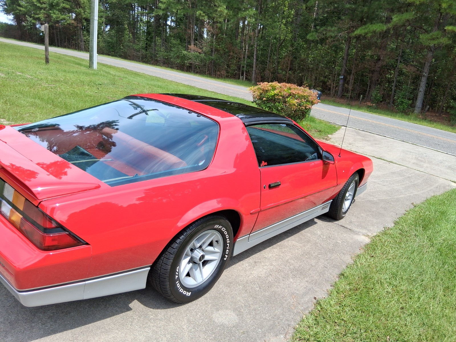 Chevrolet-Camaro-1988-Coupe-6