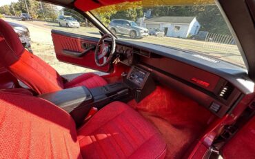 Chevrolet-Camaro-1988-Hatchback-14
