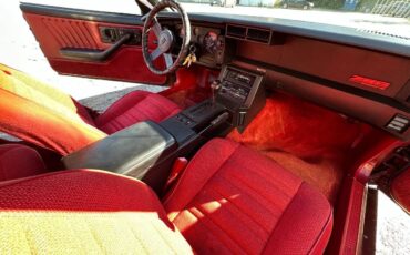 Chevrolet-Camaro-1988-Hatchback-18