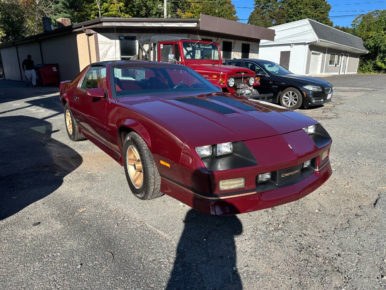 Chevrolet-Camaro-1988-Hatchback-2