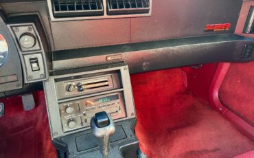 Chevrolet-Camaro-1988-Hatchback-22