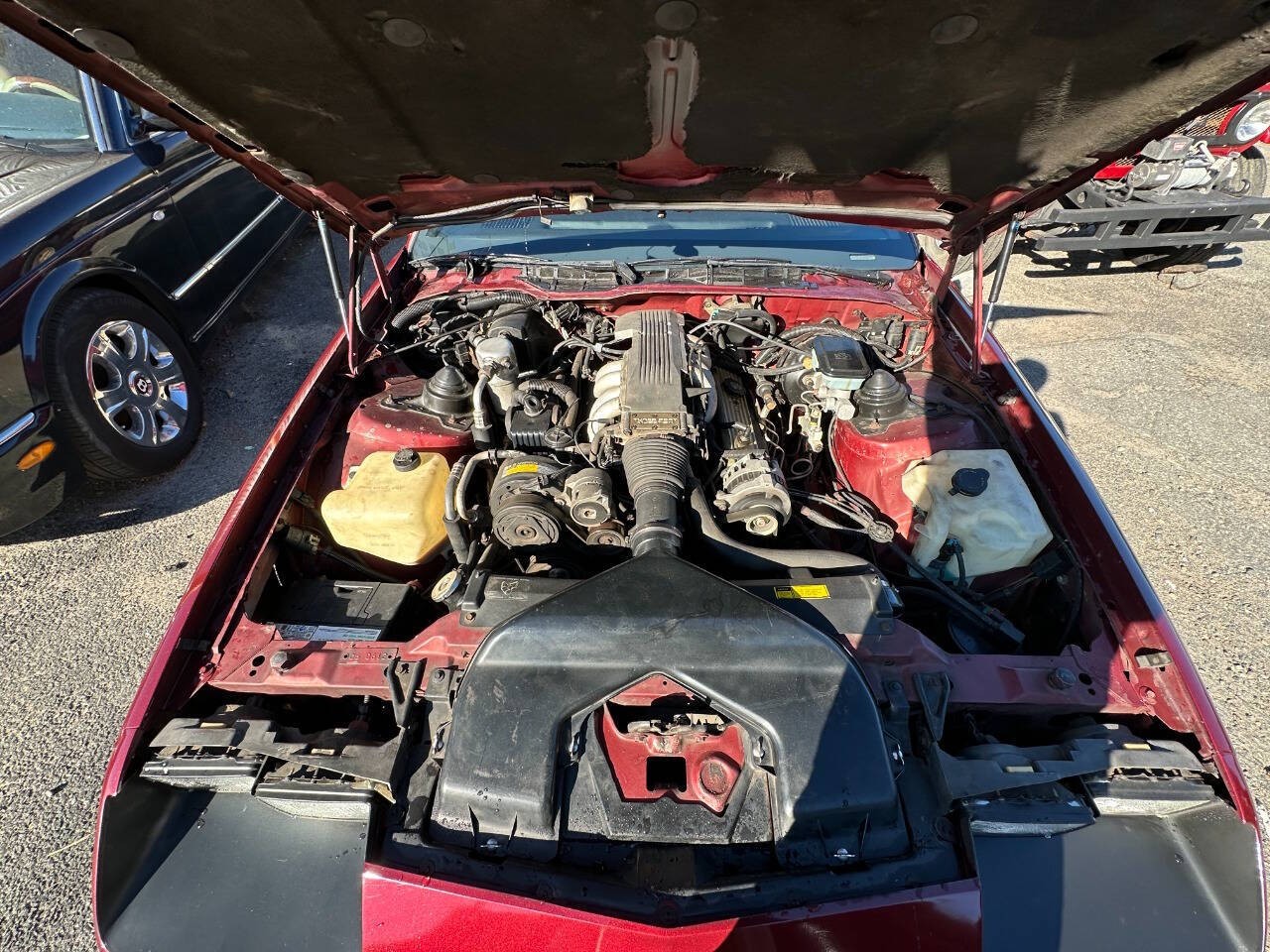 Chevrolet-Camaro-1988-Hatchback-25