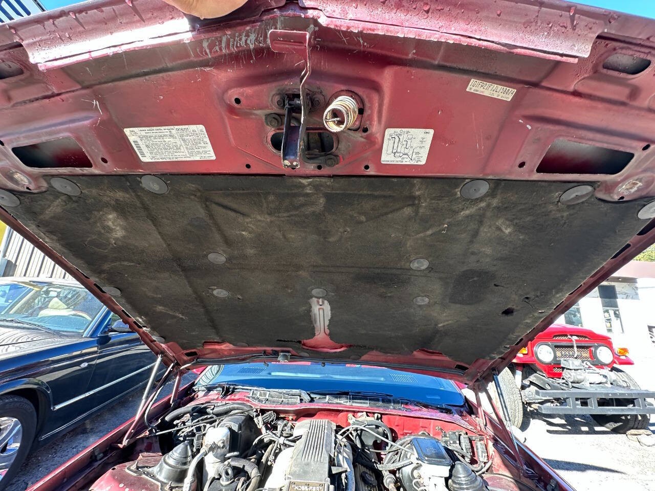 Chevrolet-Camaro-1988-Hatchback-26