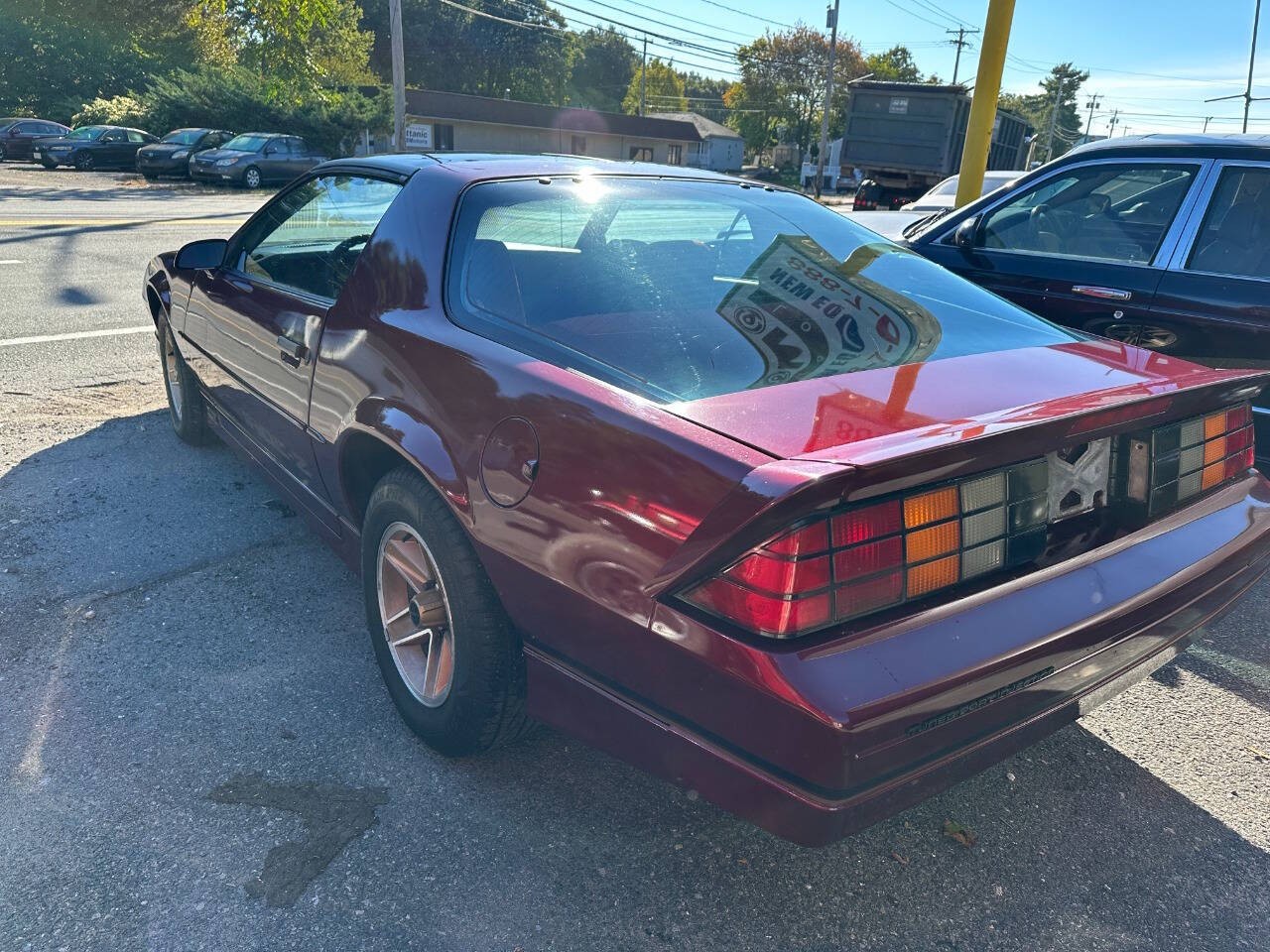 Chevrolet-Camaro-1988-Hatchback-5