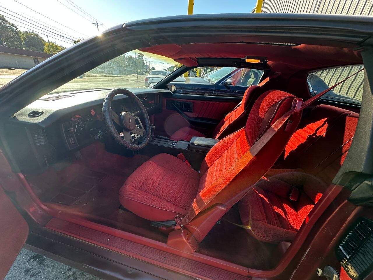 Chevrolet-Camaro-1988-Hatchback-7