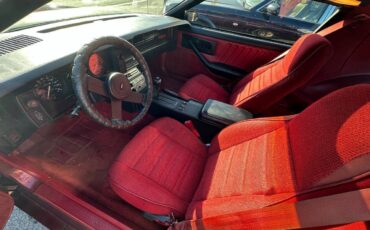 Chevrolet-Camaro-1988-Hatchback-8
