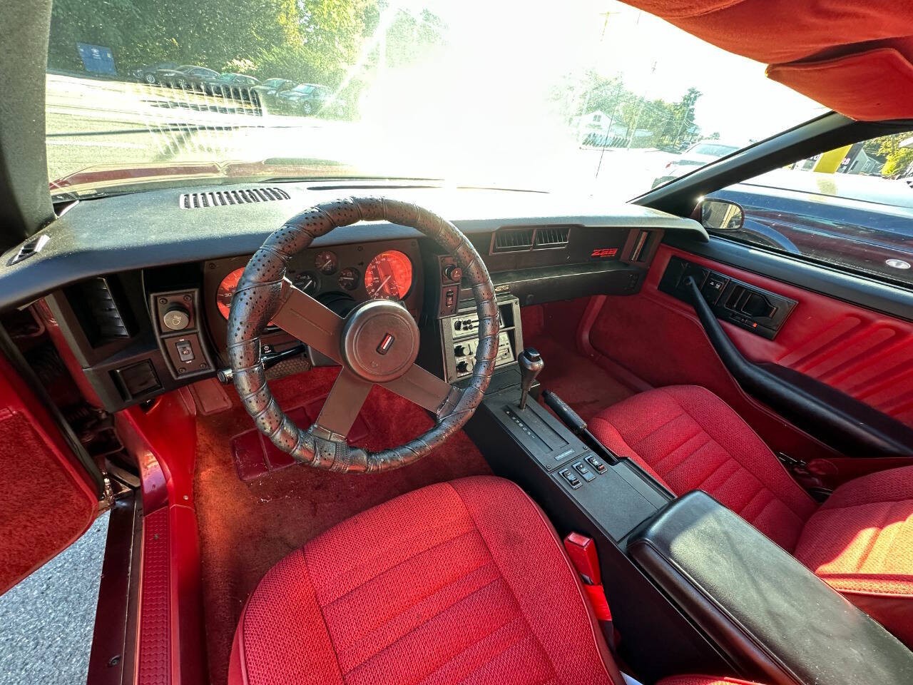 Chevrolet-Camaro-1988-Hatchback-9