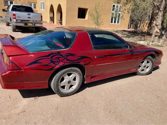 Chevrolet-Camaro-1992-3