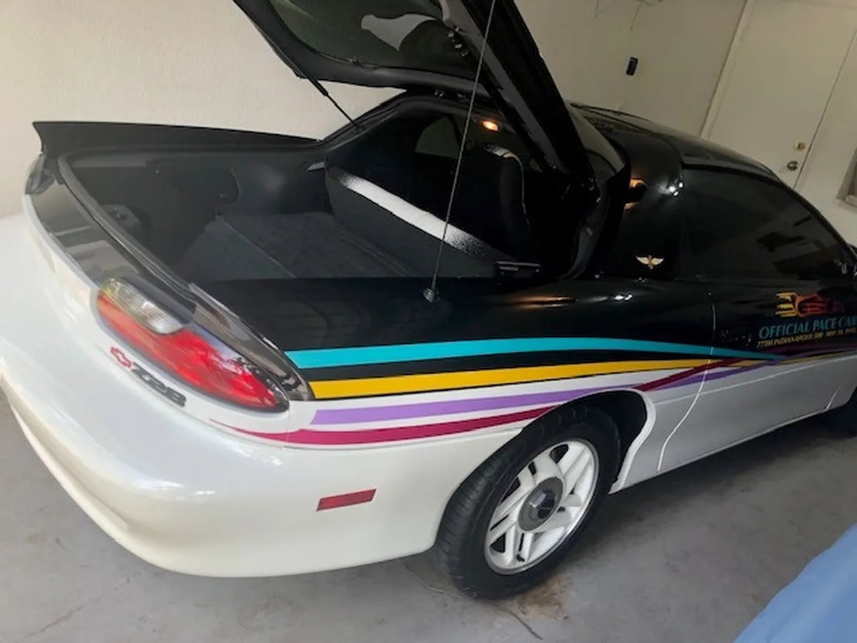 Chevrolet-Camaro-1993-Blank-W-White-12