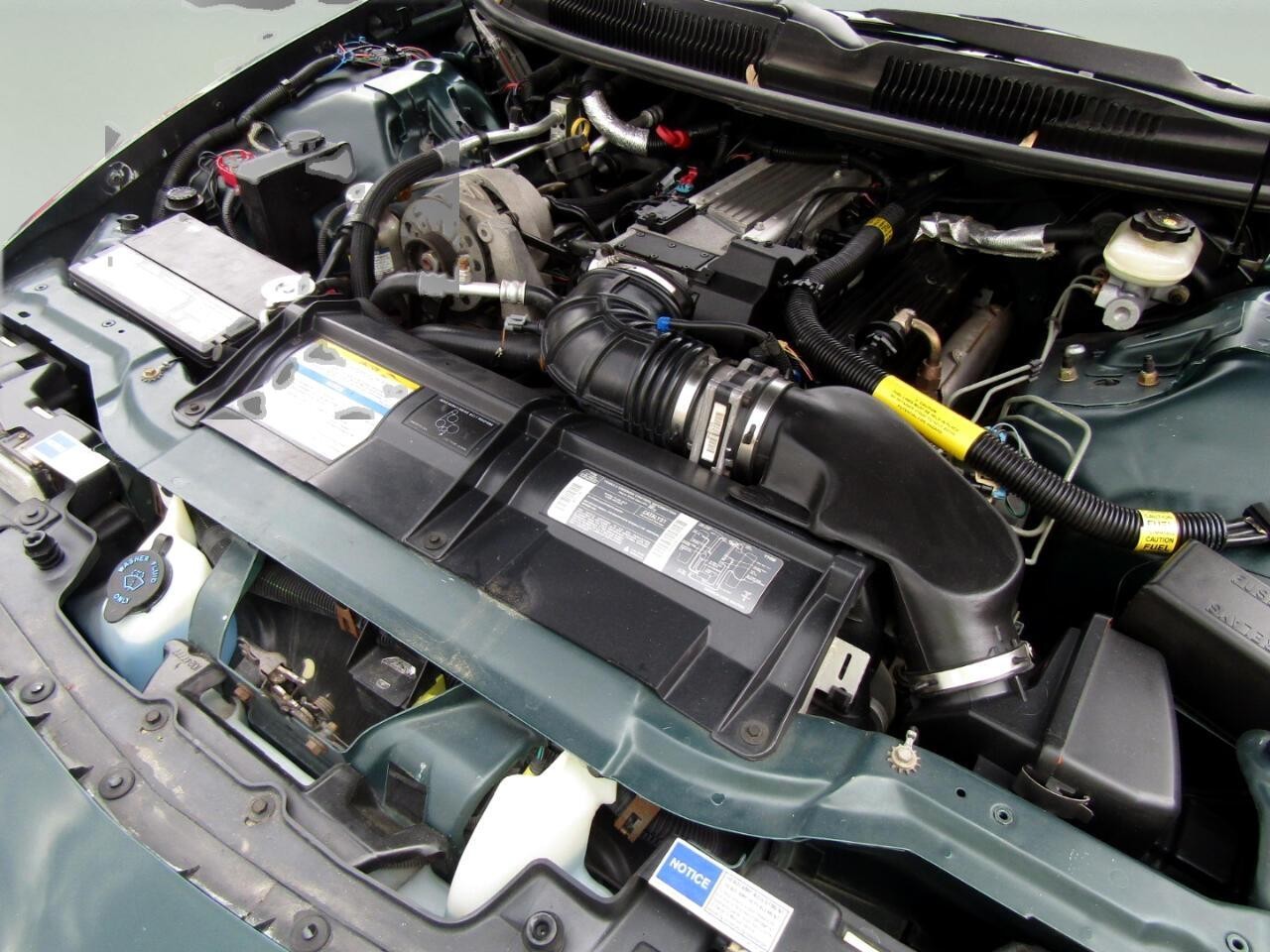 Chevrolet-Camaro-1995-Convertible-28