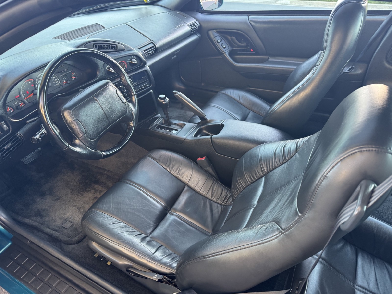 Chevrolet-Camaro-1995-Coupe-13