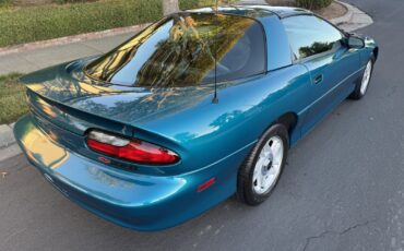 Chevrolet-Camaro-1995-Coupe-2