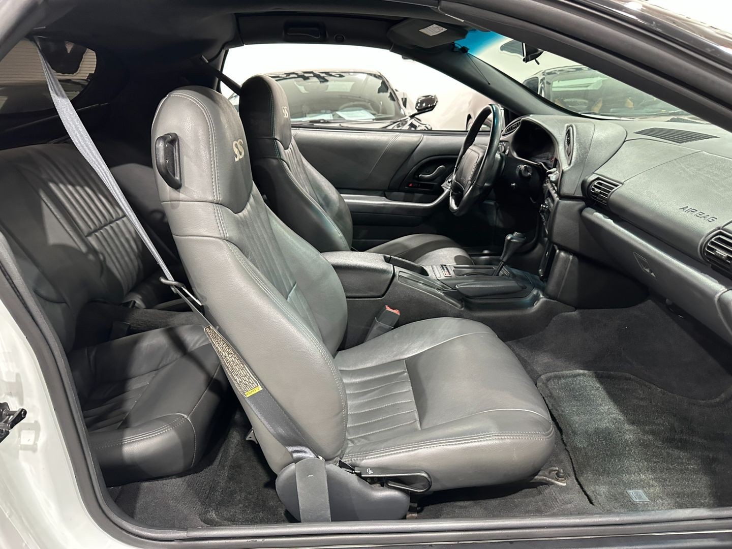 Chevrolet-Camaro-1995-Hatchback-15