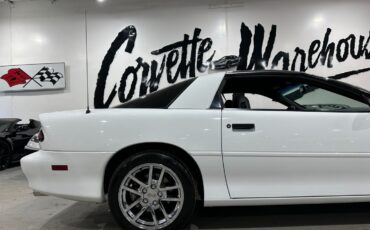 Chevrolet-Camaro-1995-Hatchback-3