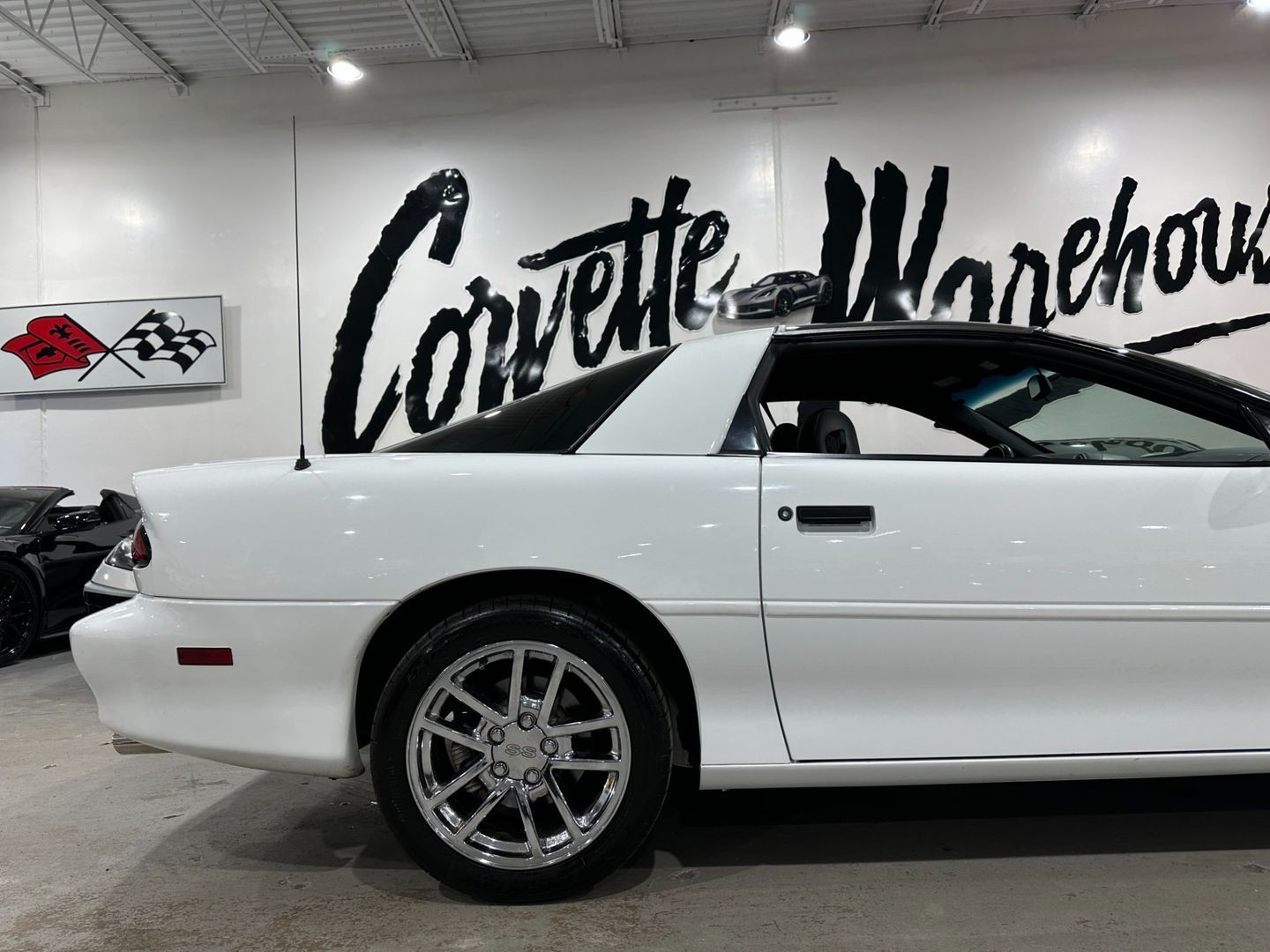 Chevrolet-Camaro-1995-Hatchback-3