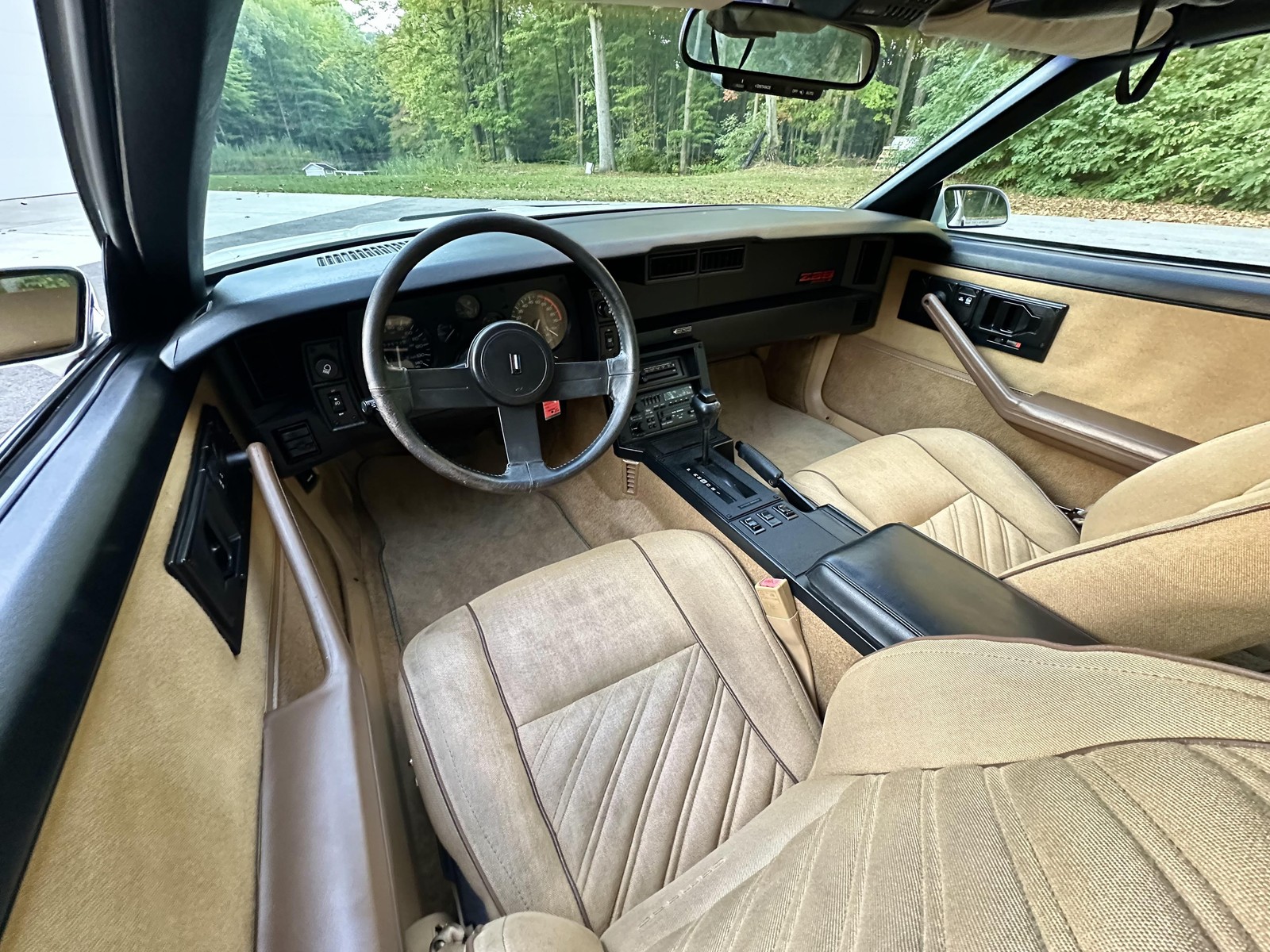 Chevrolet-Camaro-Z28-IROC-Z-1987-59k-Miles-Clean-Carfax-1