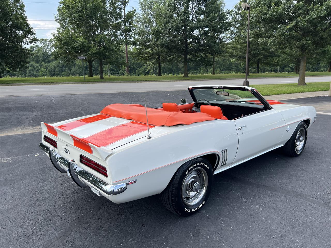 Chevrolet-Camaro-ss-z28-1969-White-Red-6