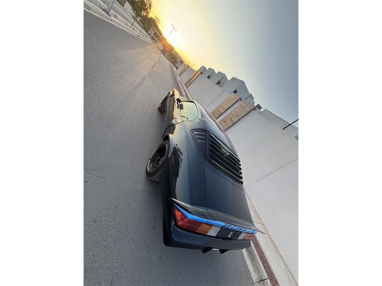 Chevrolet-Camaro-z28-1979-Metallic-Blue-Black-18