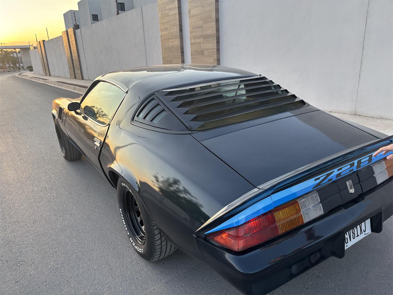 Chevrolet-Camaro-z28-1979-Metallic-Blue-Black-20