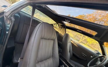 Chevrolet-Camaro-z28-1979-Metallic-Blue-Black-31