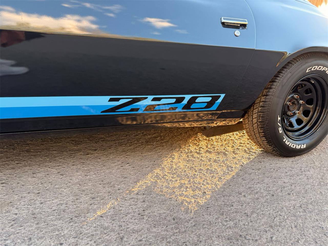 Chevrolet-Camaro-z28-1979-Metallic-Blue-Black-47