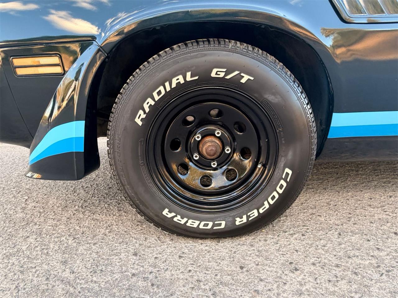Chevrolet-Camaro-z28-1979-Metallic-Blue-Black-53