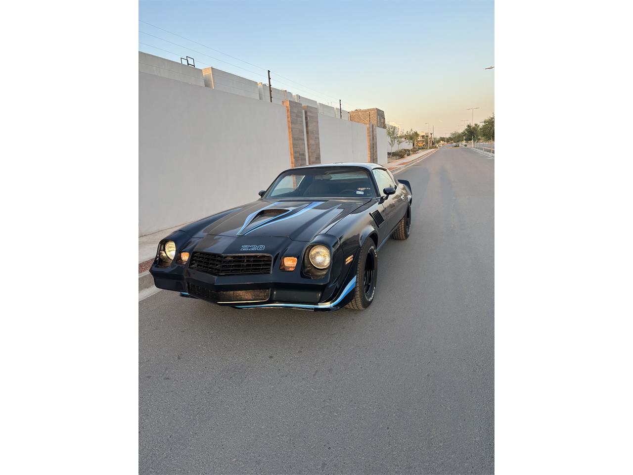 Chevrolet-Camaro-z28-1979-Metallic-Blue-Black-7