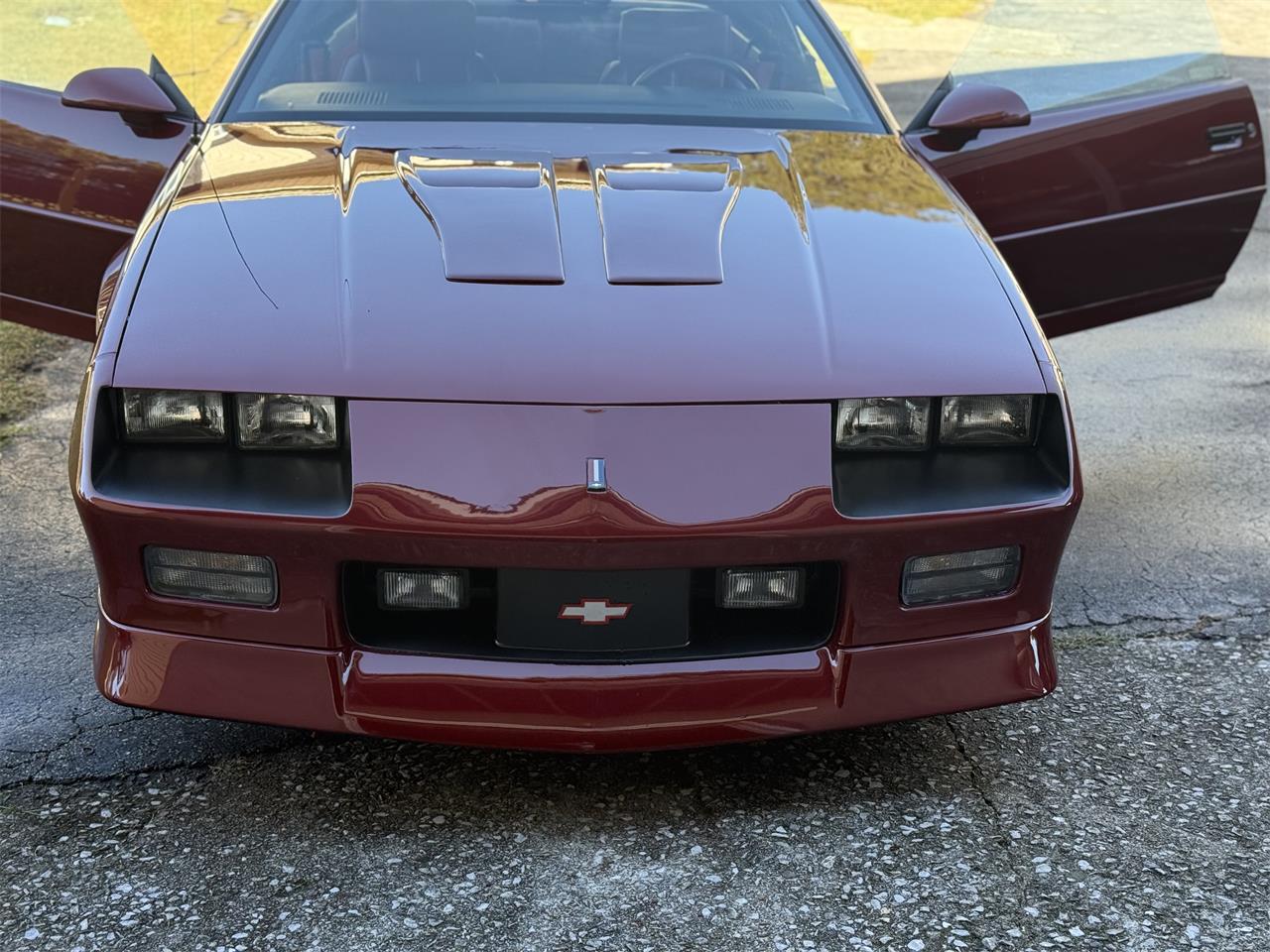 Chevrolet-Camaro-z28-1991-Dark-Red-Metallic-Red-custom-Leather-24