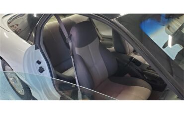 Chevrolet-Camaro-z28-1994-Arctic-white-Medium-graycharcoal-21
