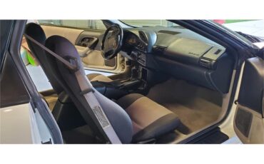 Chevrolet-Camaro-z28-1994-Arctic-white-Medium-graycharcoal-23