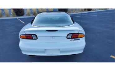 Chevrolet-Camaro-z28-1994-Arctic-white-Medium-graycharcoal-3